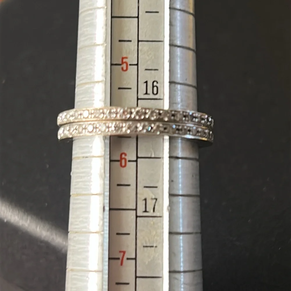 18K Eternity Diamond Set Rings - Picture 4 of 4